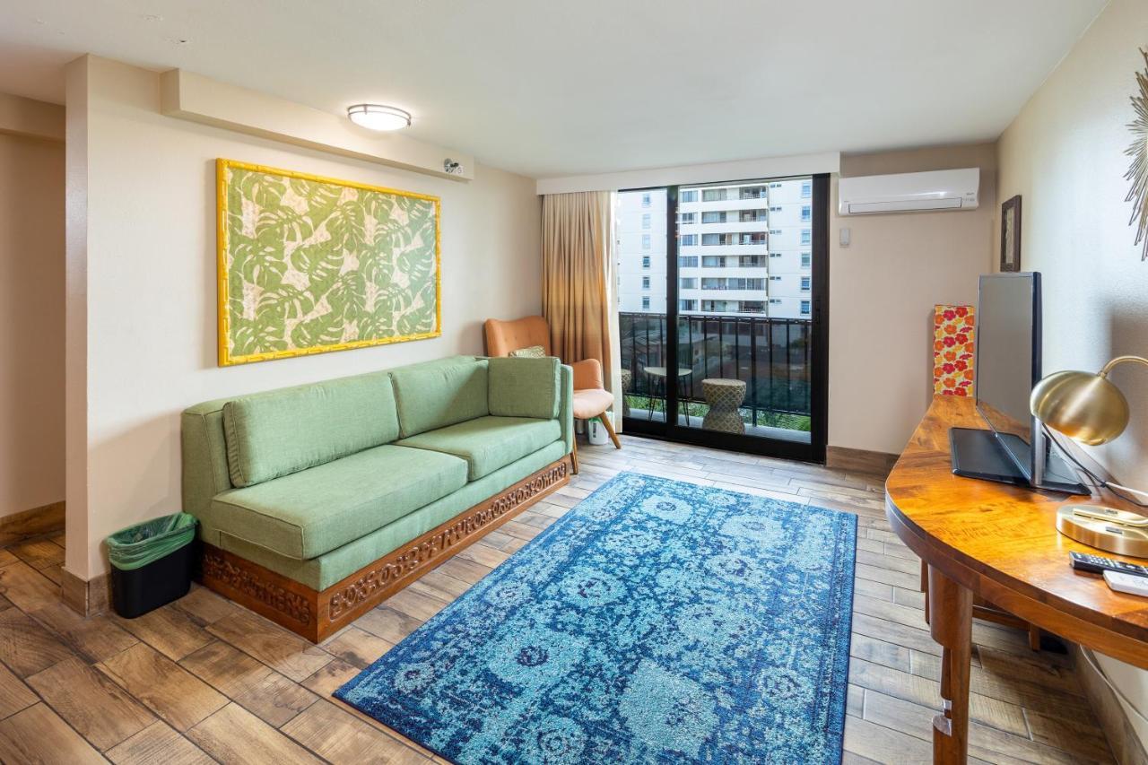 Gorgeous One Bedroom Bamboo Blocks From The Beach Honolulu Exteriér fotografie